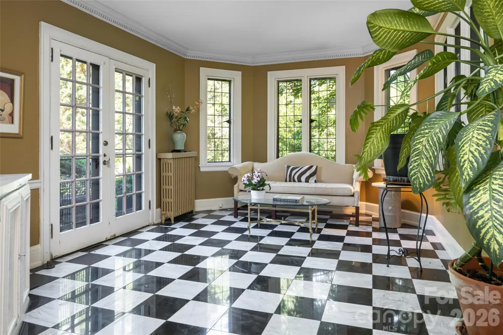 334 Vanderbilt Road Biltmore Forest, NC 28803
