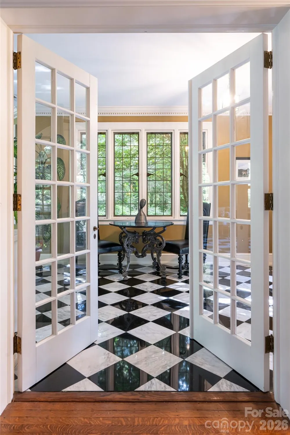 334 Vanderbilt Road Biltmore Forest, NC 28803