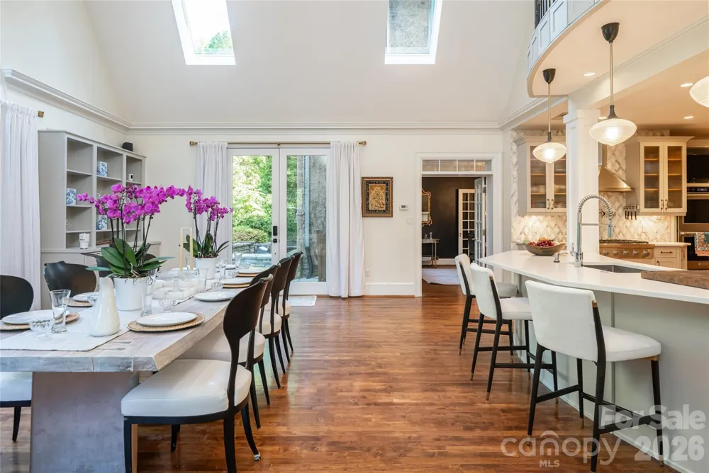 334 Vanderbilt Road Biltmore Forest, NC 28803