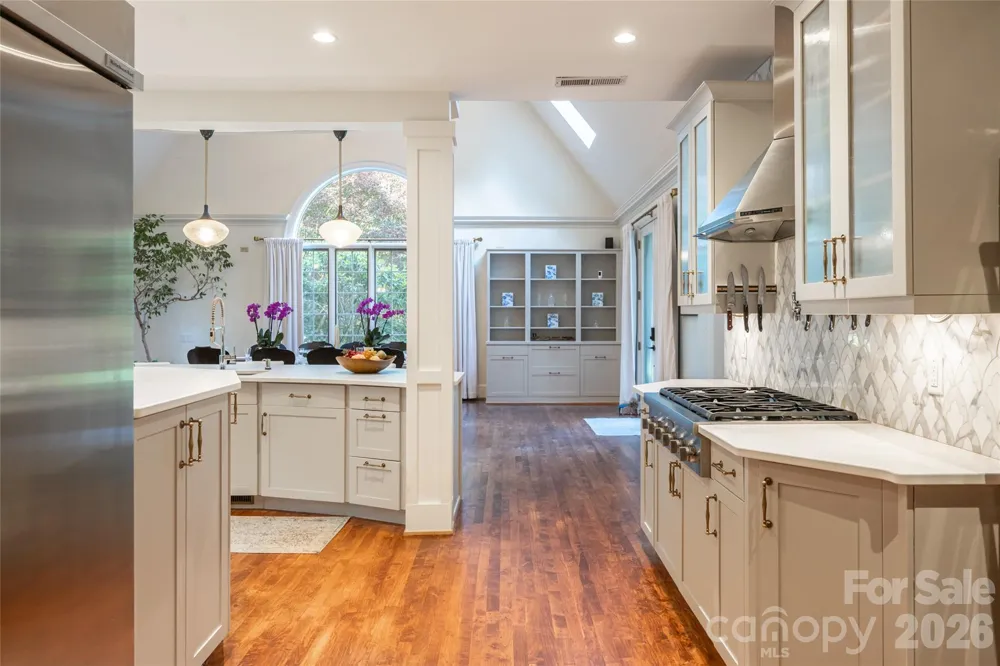 334 Vanderbilt Road Biltmore Forest, NC 28803