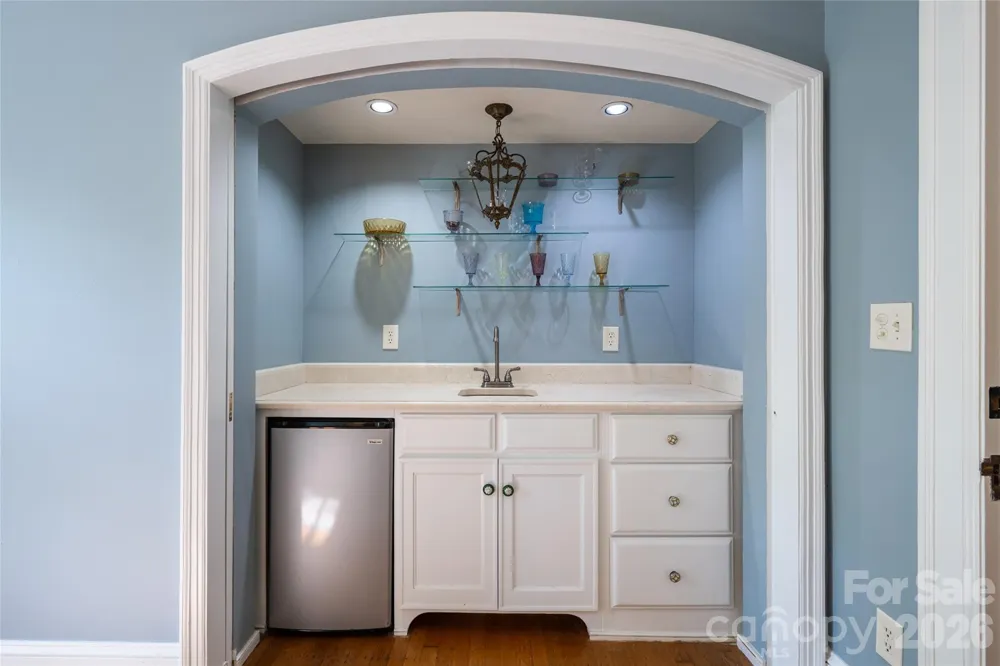 334 Vanderbilt Road Biltmore Forest, NC 28803