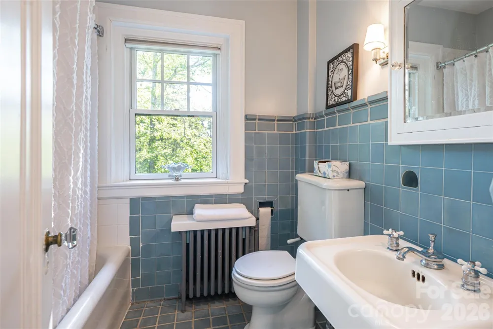 334 Vanderbilt Road Biltmore Forest, NC 28803