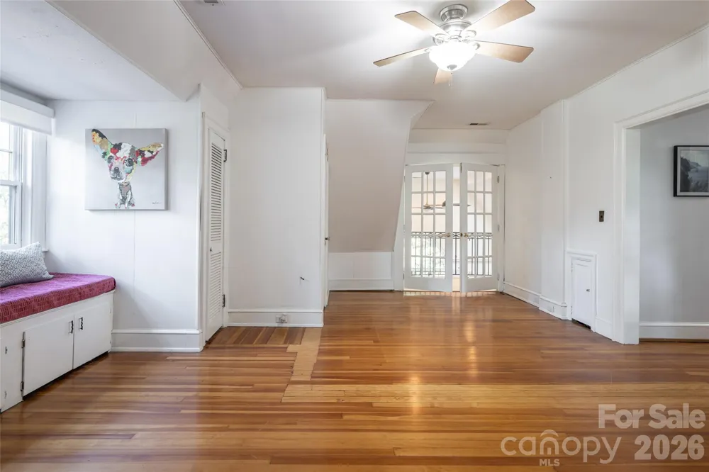 334 Vanderbilt Road Biltmore Forest, NC 28803