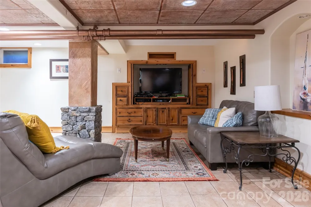334 Vanderbilt Road Biltmore Forest, NC 28803