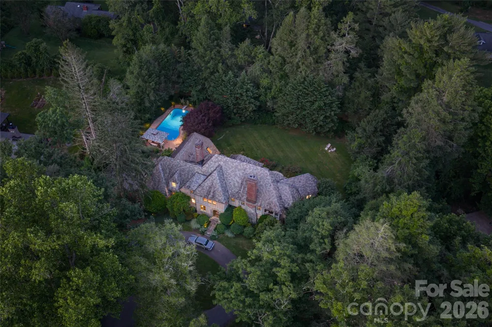 334 Vanderbilt Road Biltmore Forest, NC 28803