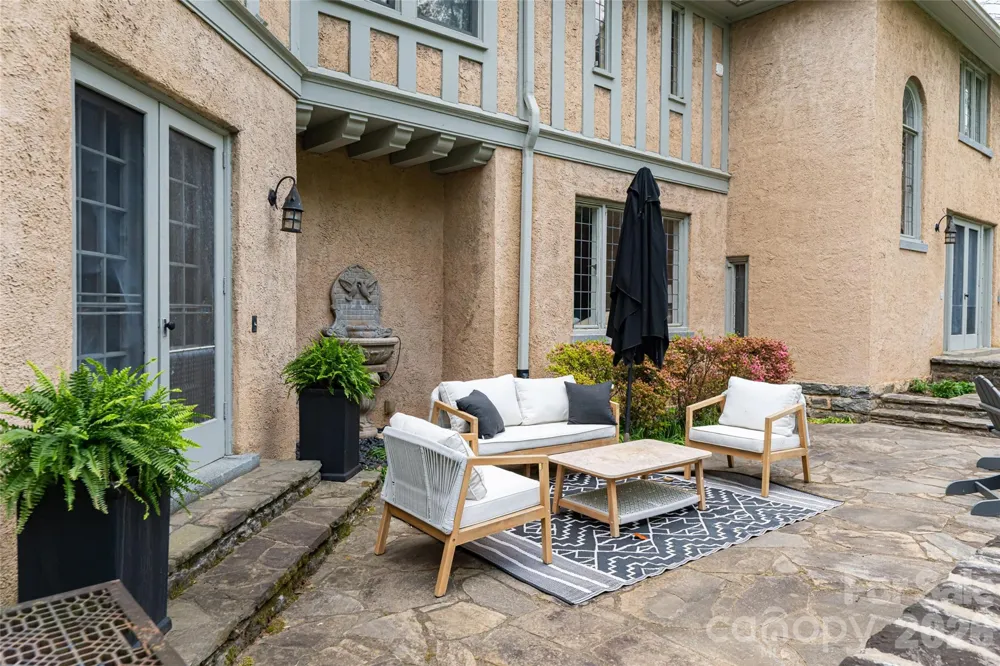 334 Vanderbilt Road Biltmore Forest, NC 28803