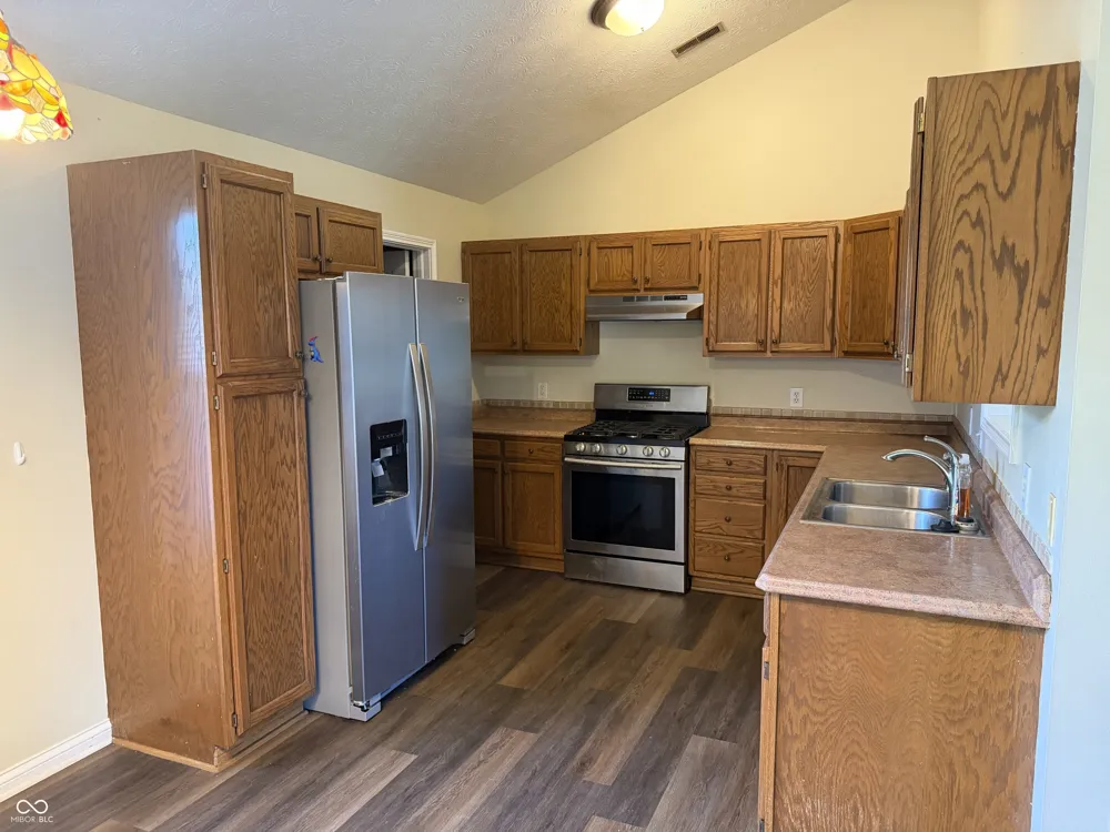 524 Jubilee Lane Avon, IN 46123