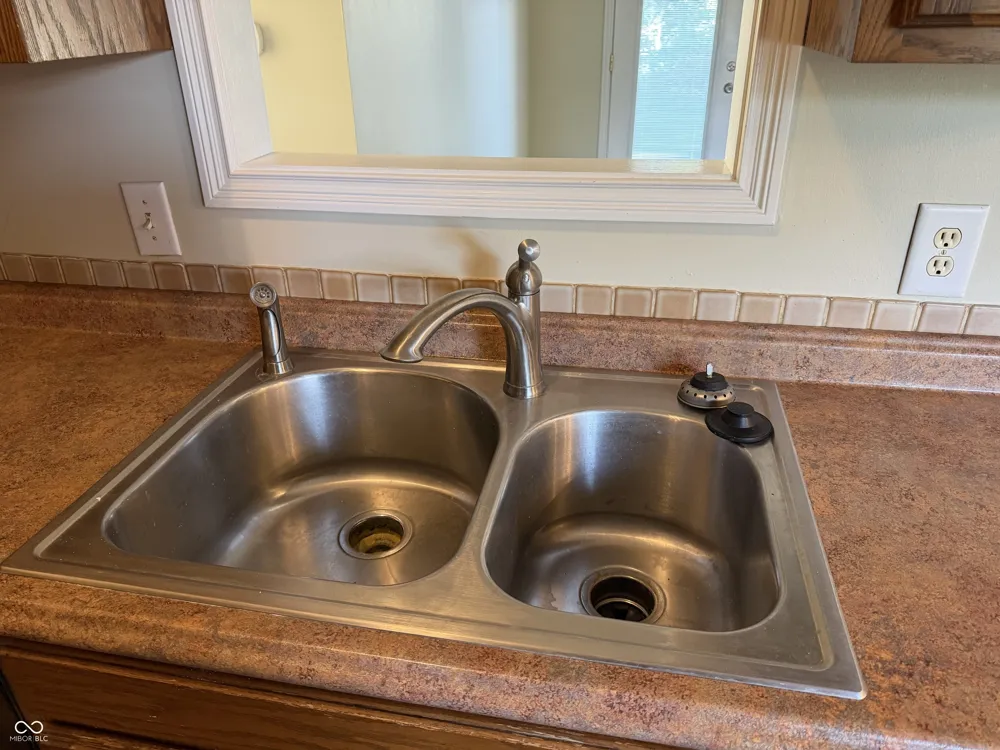524 Jubilee Lane Avon, IN 46123