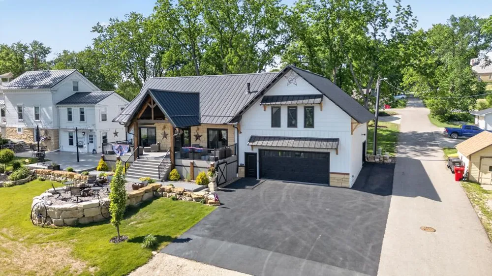 508 Clay Street Mantorville, MN 55955