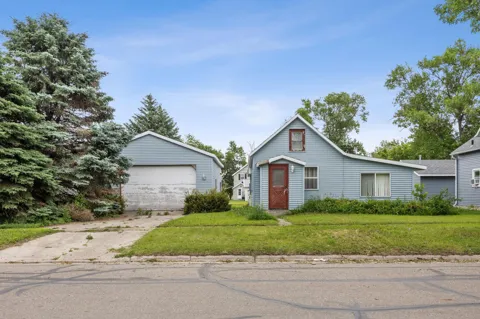 118 2nd Street SW
