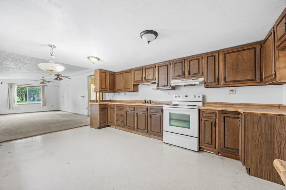118 2nd Street SW Hillsboro, ND 58045