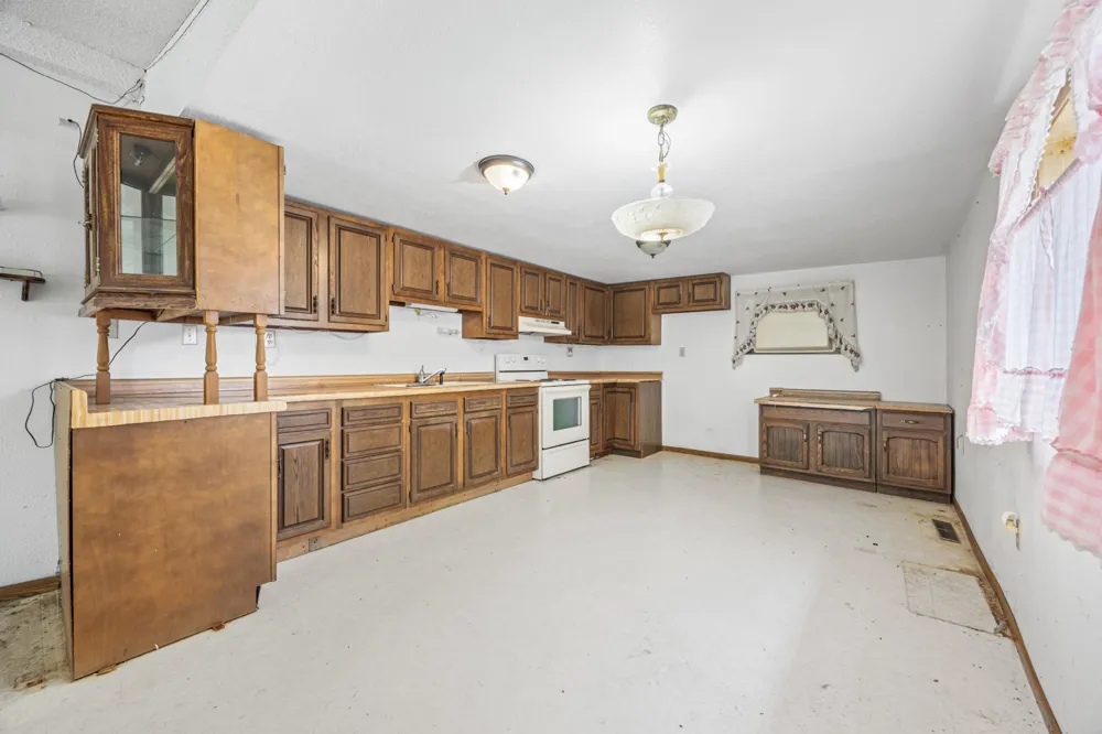 118 2nd Street SW Hillsboro, ND 58045