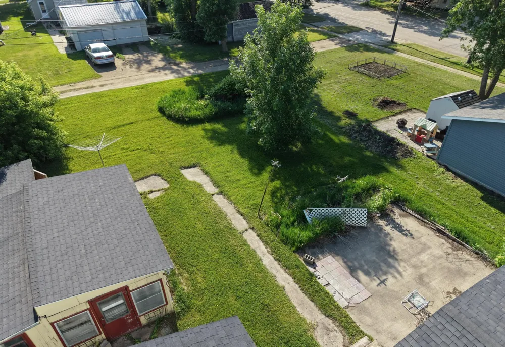 118 2nd Street SW Hillsboro, ND 58045