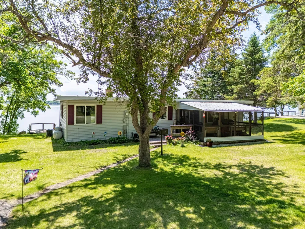 15841 Sandy Beach Road SE Mentor, MN 56736