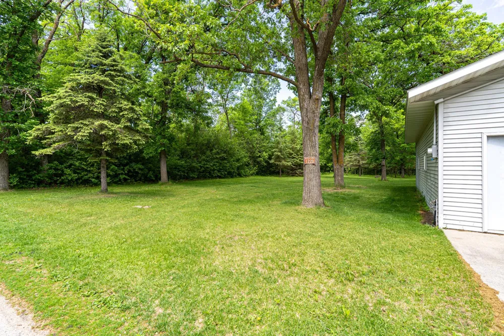 15841 Sandy Beach Road SE Mentor, MN 56736