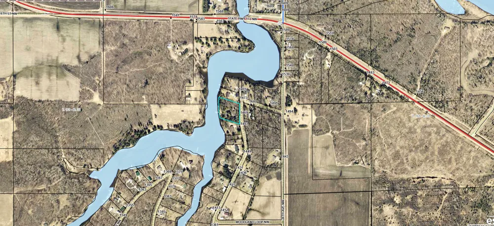 1469 Woodland Loop NW Baudette, MN 56623