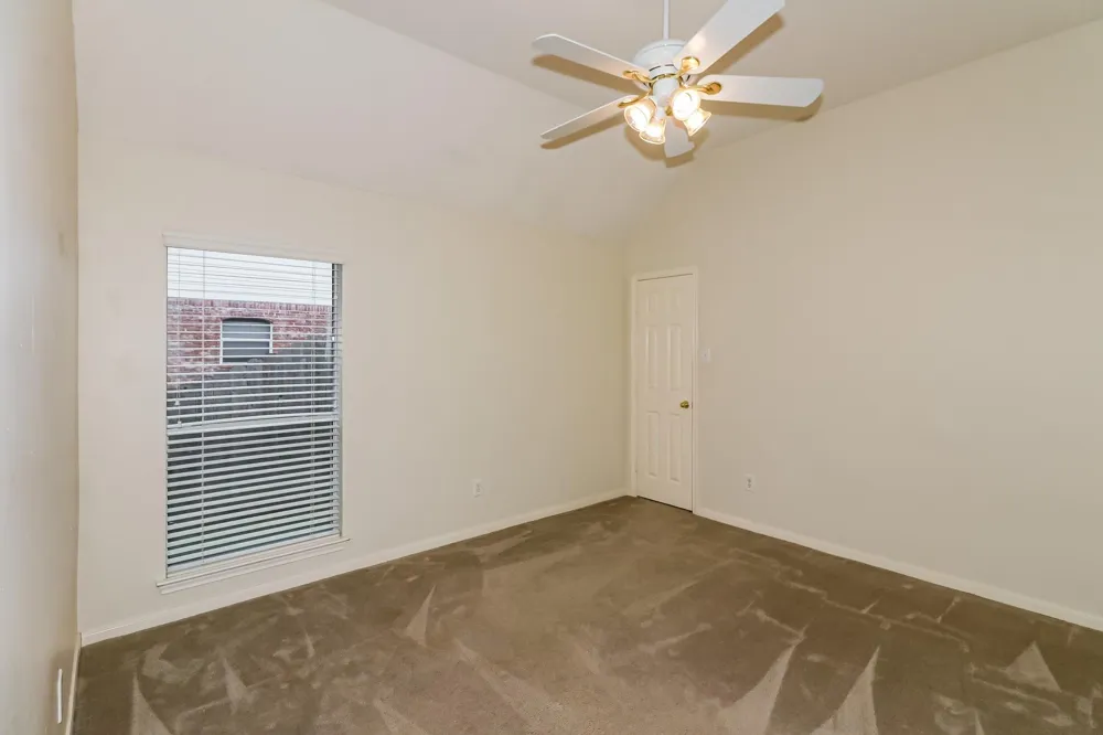 405 Meadow Bend Drive Friendswood, TX 77546