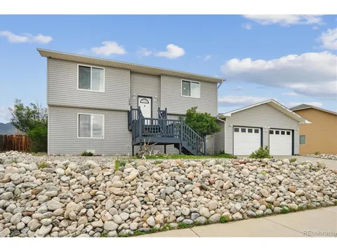 172 Larissa Lane