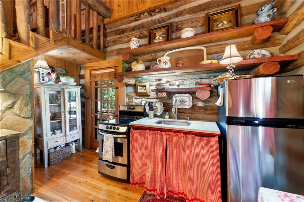 139 Zayas Trail Dobson, NC 27017
