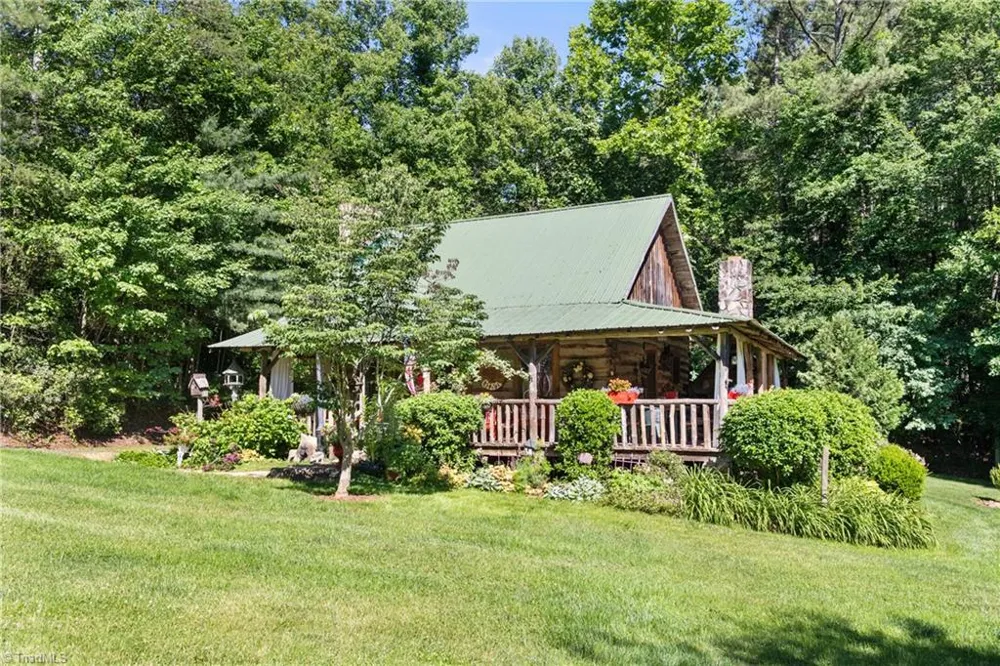 139 Zayas Trail Dobson, NC 27017