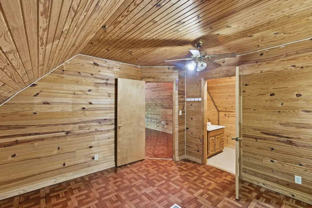 166 Outback Rd Lobelville, TN 37097