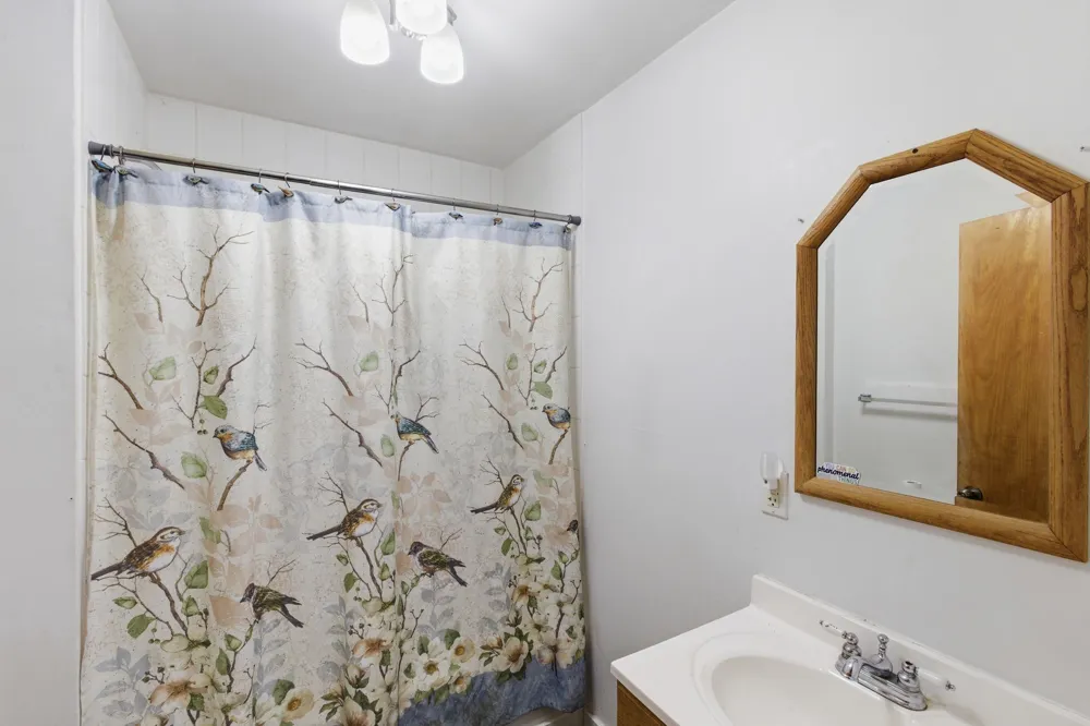 166 Outback Rd Lobelville, TN 37097