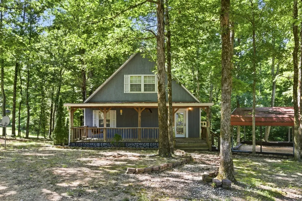 166 Outback Rd Lobelville, TN 37097
