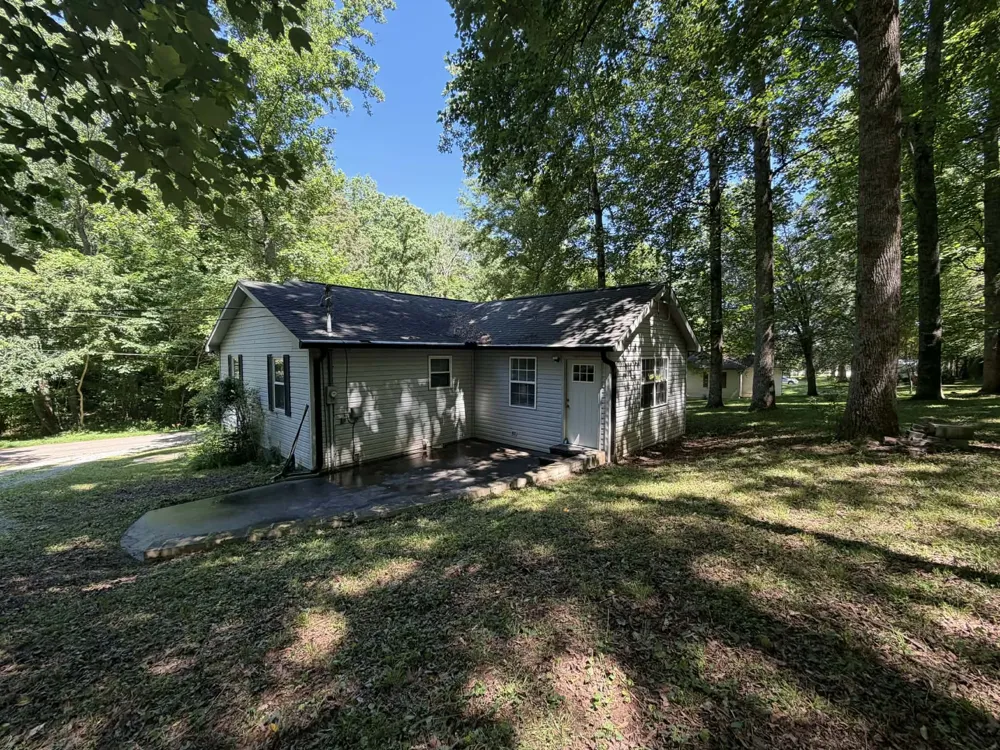 716 Mountain View Dr Morrison, TN 37357