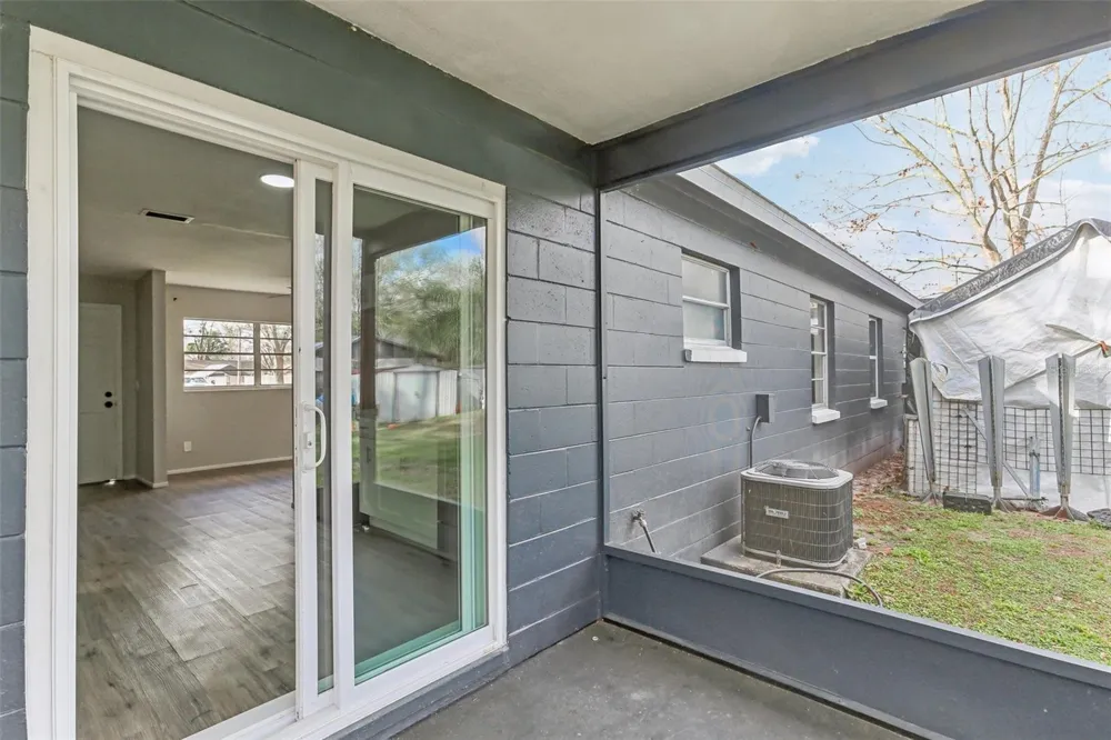 7711 AMHERST STREET #B Tampa, FL 33625