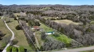 6790 Flat Creek Rd College Grove, TN 37046