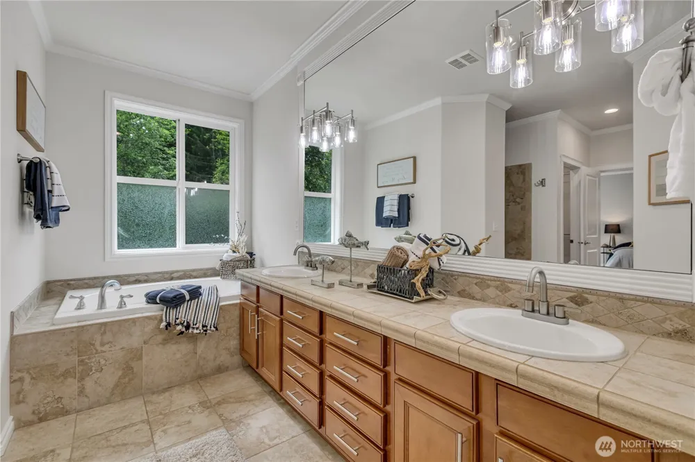 19220 5th Street E Lake Tapps, WA 98391