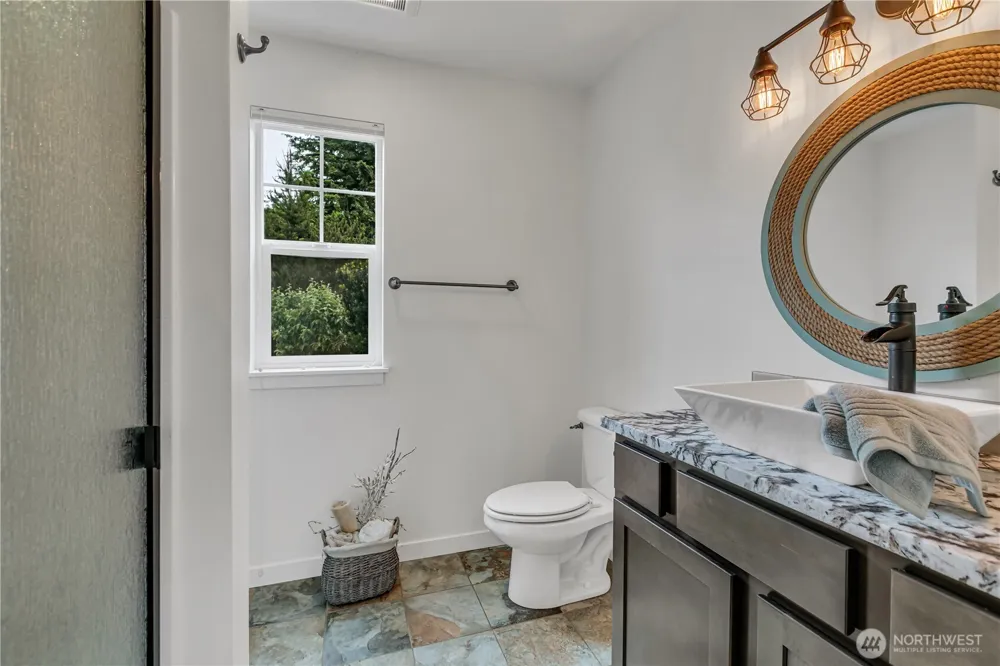 19220 5th Street E Lake Tapps, WA 98391
