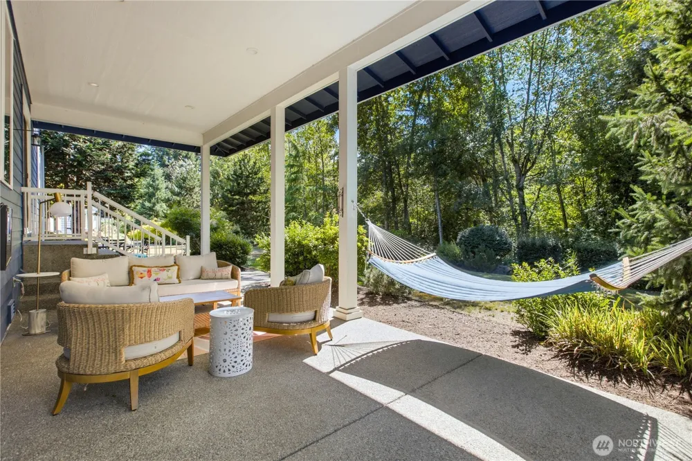 19220 5th Street E Lake Tapps, WA 98391