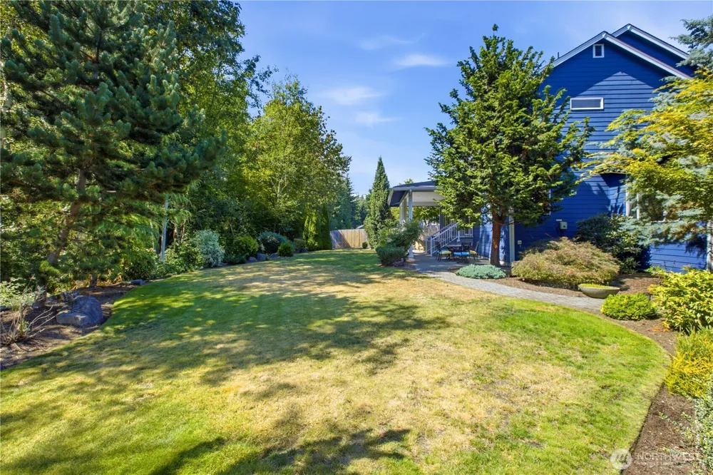19220 5th Street E Lake Tapps, WA 98391