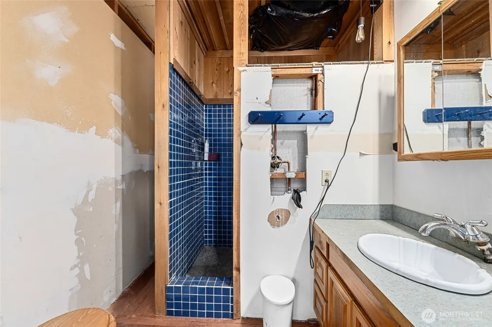 637 Hwy 20 E Colville, WA 99114