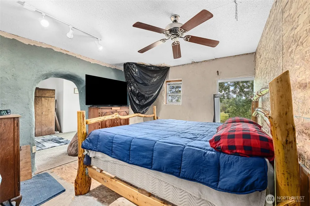 637 Hwy 20 E Colville, WA 99114