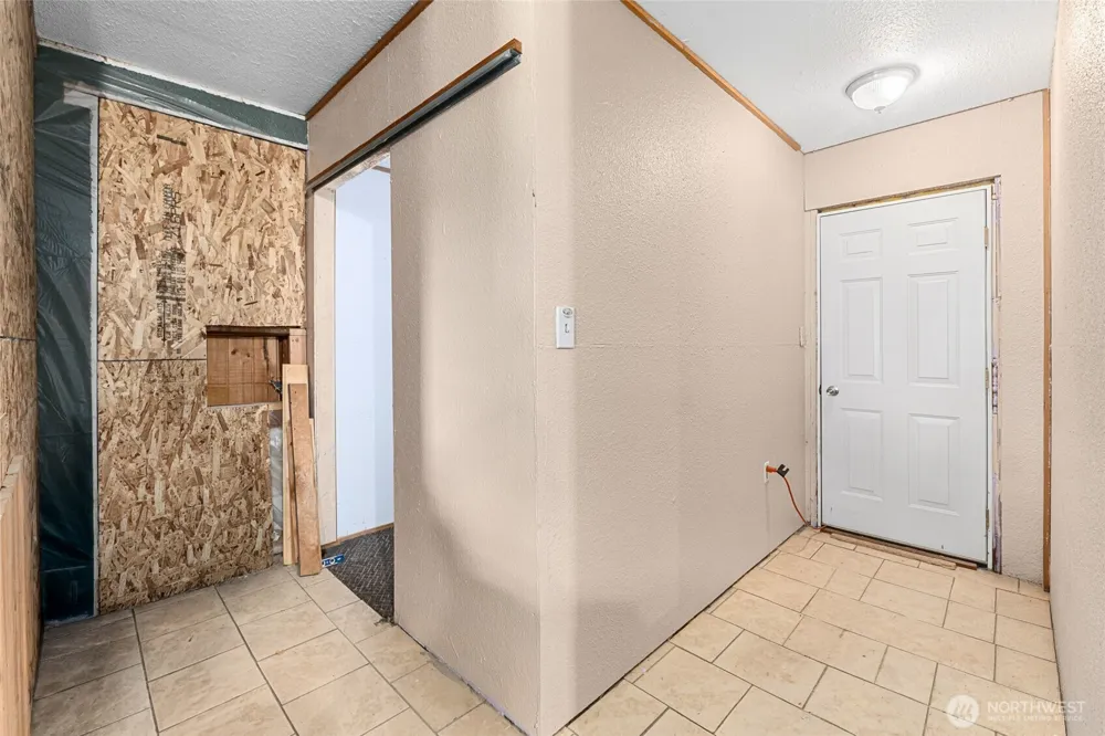 637 Hwy 20 E Colville, WA 99114