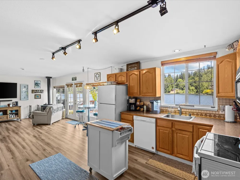 6819 Olive Avenue Stanwood, WA 98292