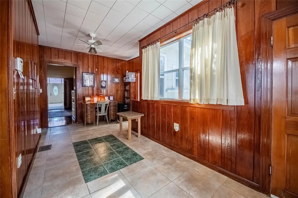102 S LAKESHORE BOULEVARD Lake Wales, FL 33853