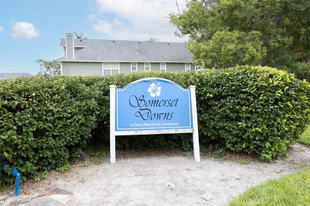 2740 HAMBLE VILLAGE LANE Palm Harbor, FL 34684