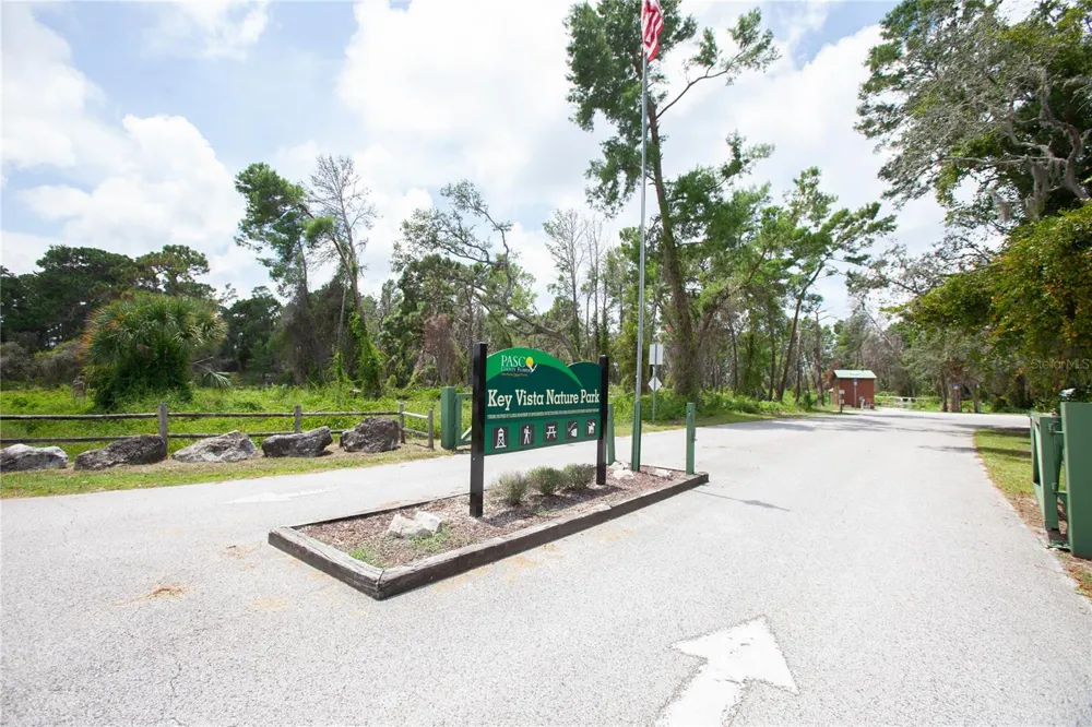2740 HAMBLE VILLAGE LANE Palm Harbor, FL 34684