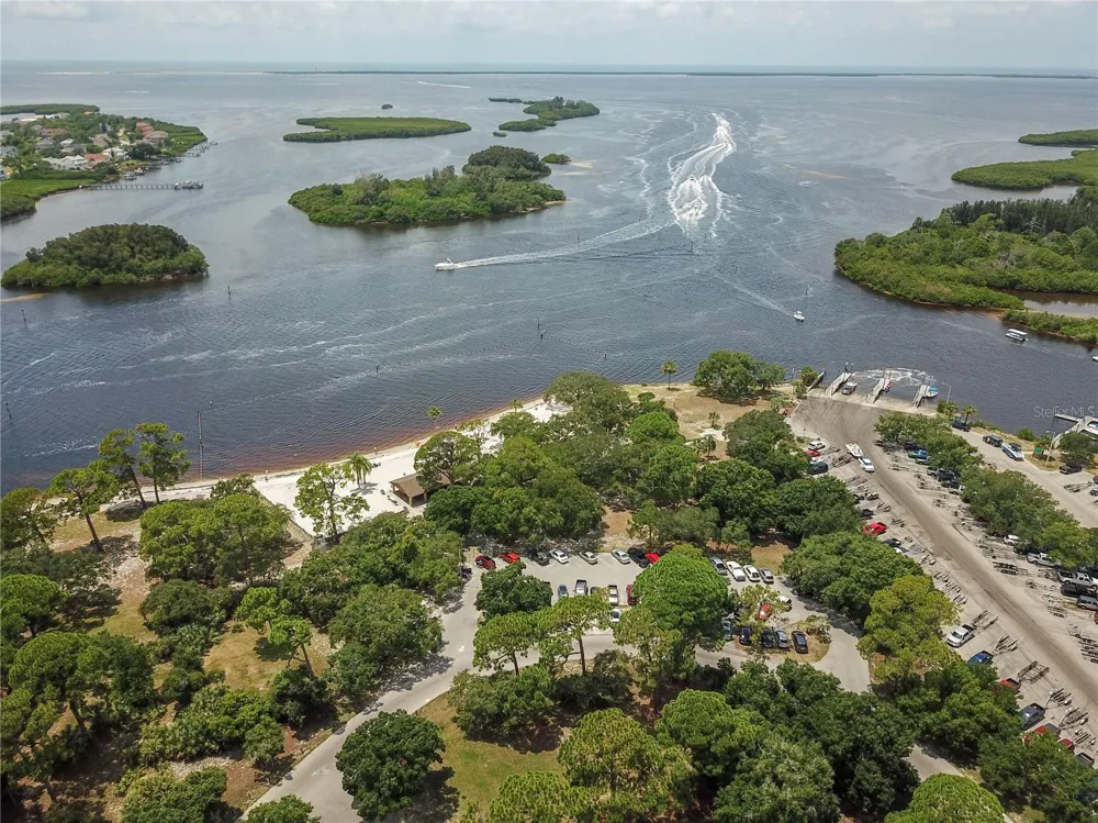 2740 HAMBLE VILLAGE LANE Palm Harbor, FL 34684