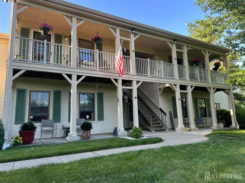 93 Griggs Place