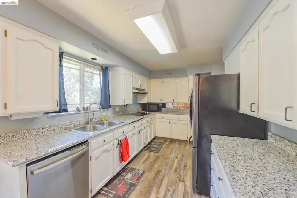 12933 Chaparral Rd Sonora, CA 95370