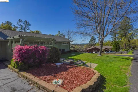 12933 Chaparral Rd