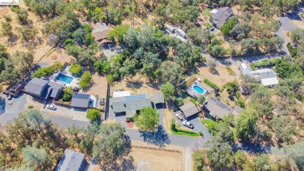 12933 Chaparral Rd Sonora, CA 95370
