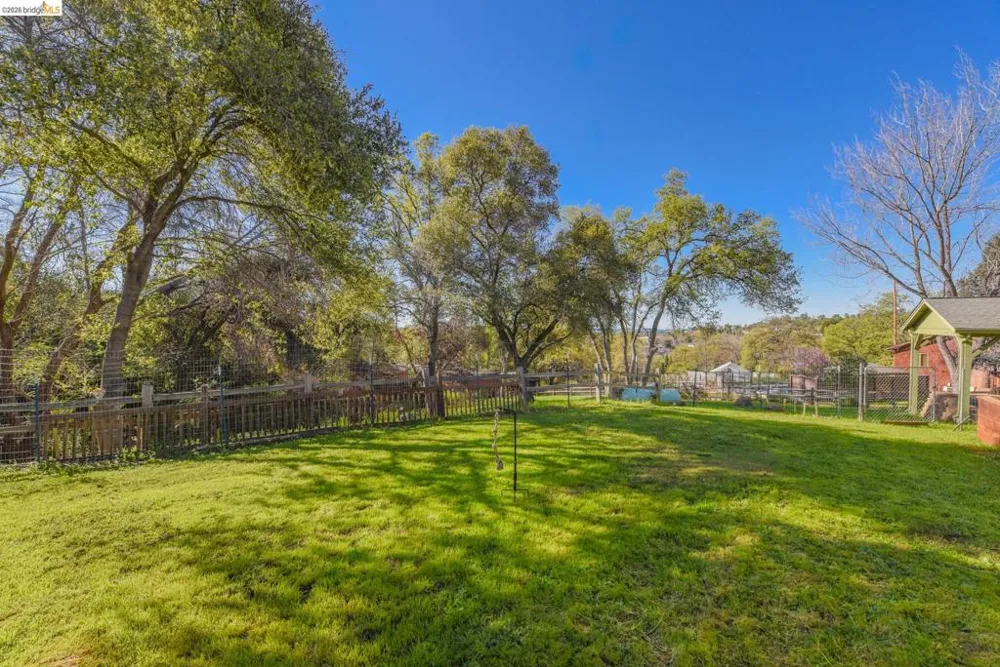 12933 Chaparral Rd Sonora, CA 95370