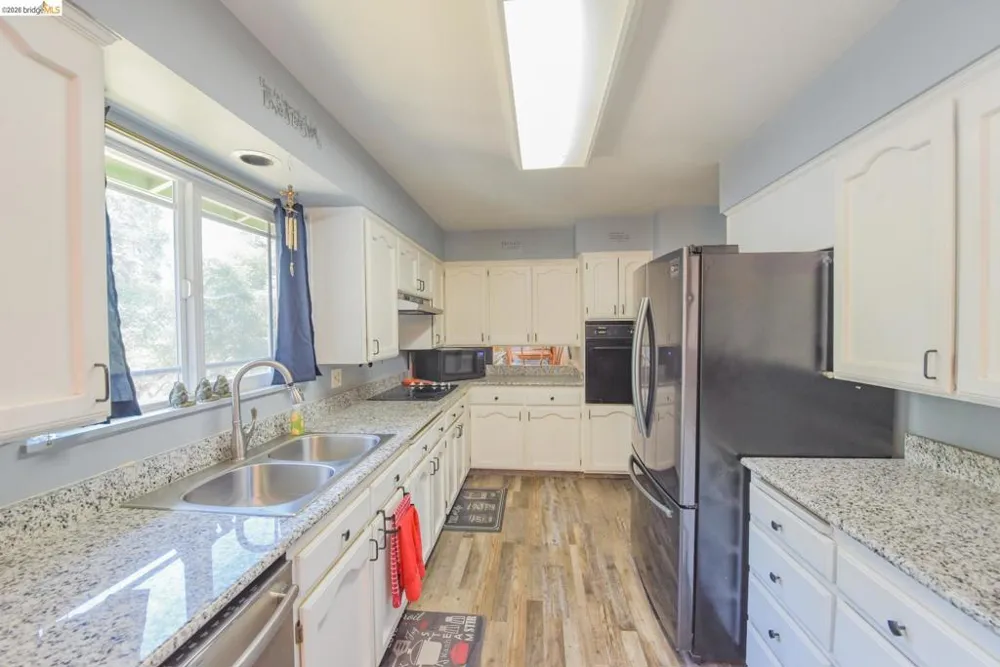 12933 Chaparral Rd Sonora, CA 95370