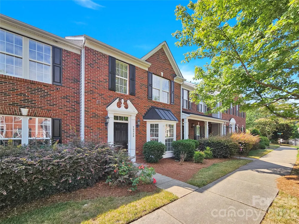 20528 Harbor View Drive Cornelius, NC 28031