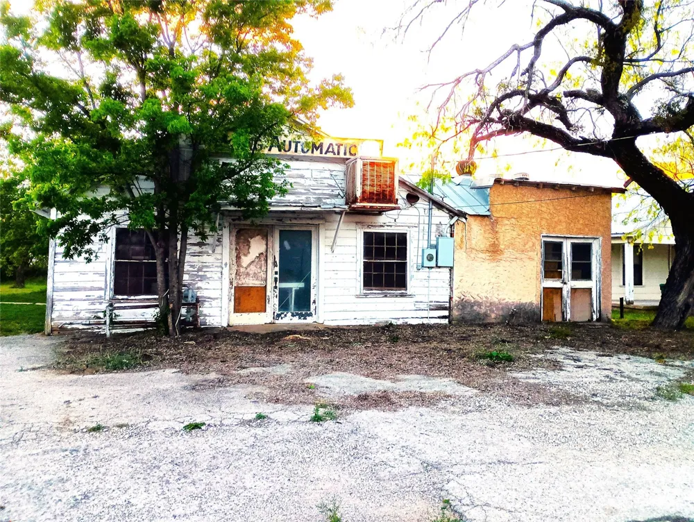 1400 S Concho Street Coleman, TX 76834